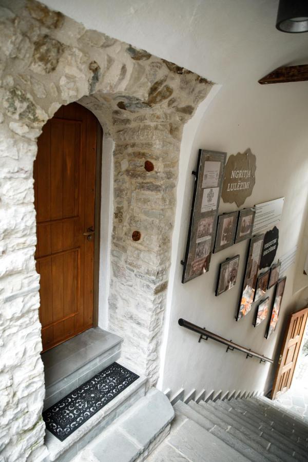 Hotel Ss Kekezi Gjirokastër Exterior foto