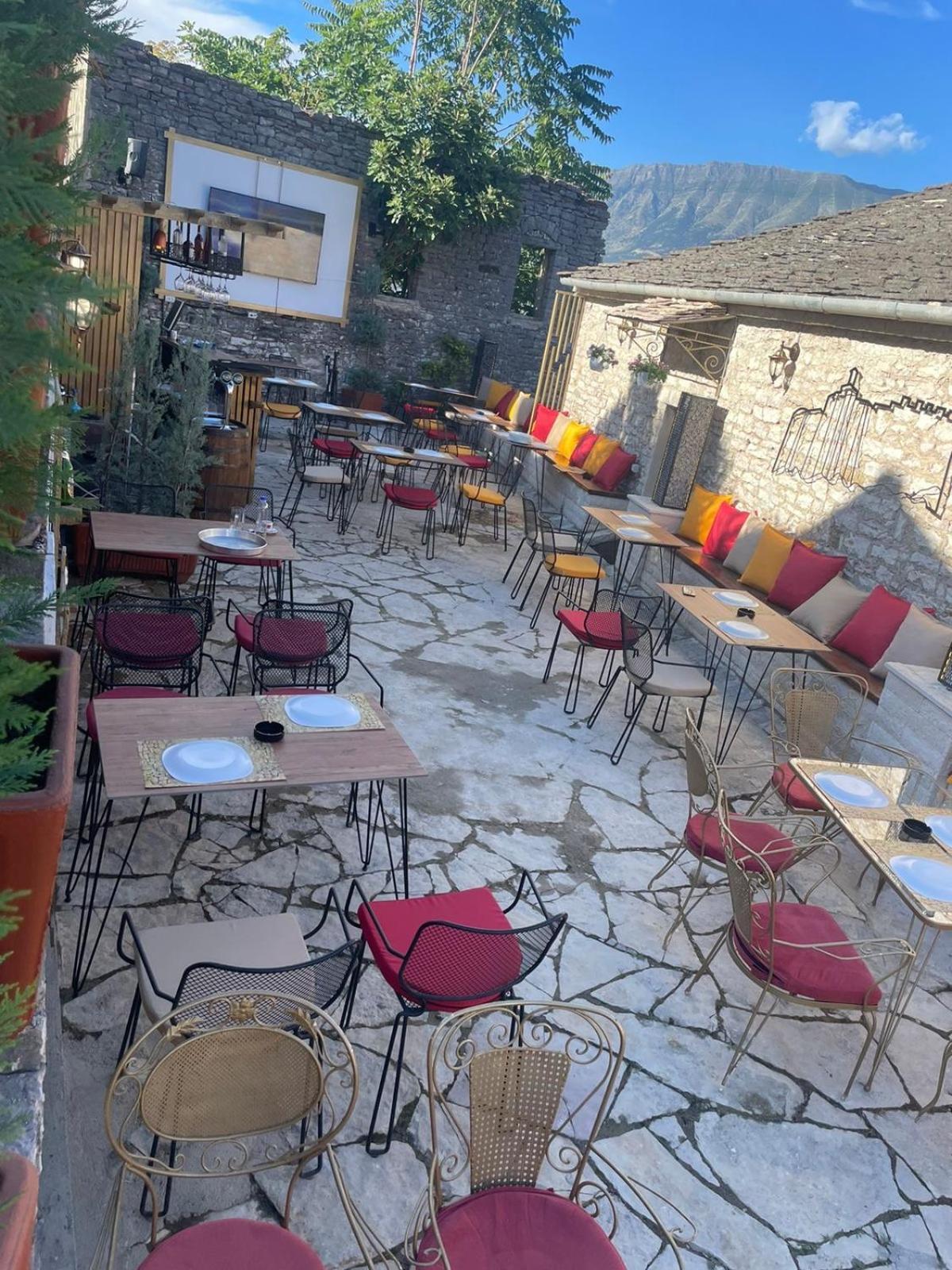 Hotel Ss Kekezi Gjirokastër Exterior foto